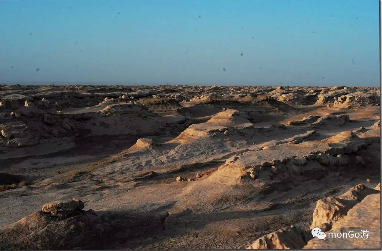 徒步纵穿罗布泊探寻-5探险队员离奇失踪A